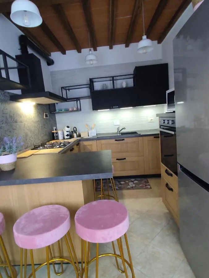 Casa vacanze Country Chic Pistoia-Casa In Campagna Giardino, Parking Italia