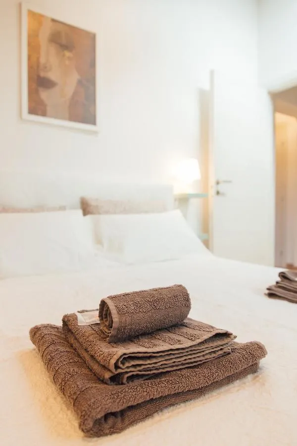 Casa vacanze Country Chic Pistoia-Casa In Campagna Giardino, Parking